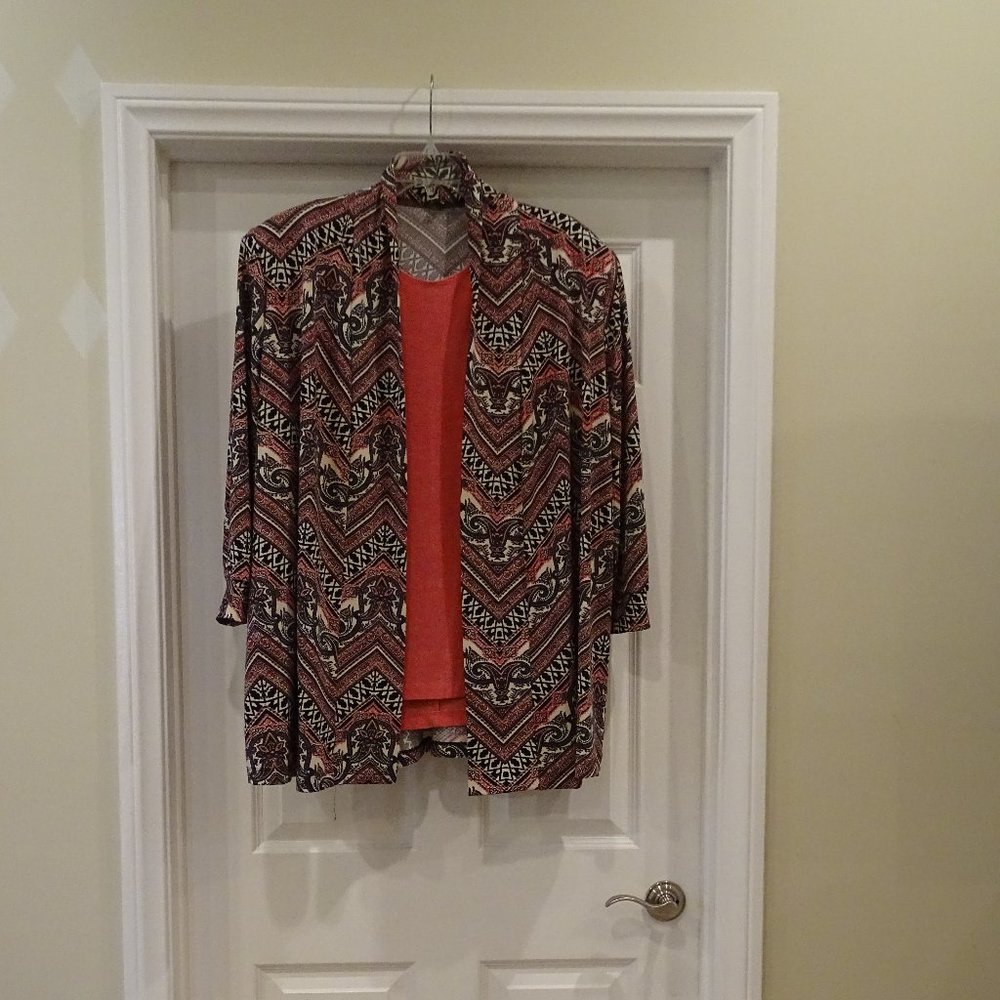 Vikki Vi 3/4 sleeve kimono jacket with pink shell
